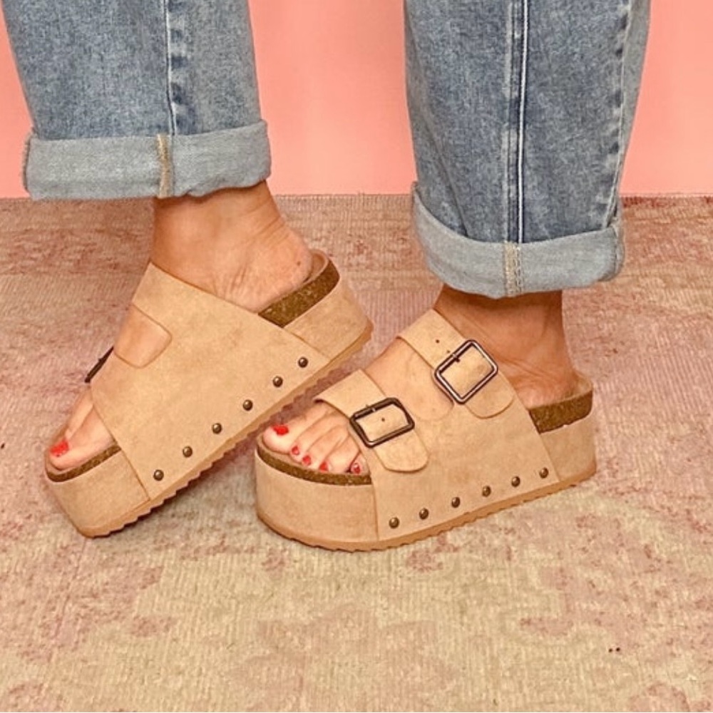 BAMBOO Tan Platform Shoes for Elevated Style